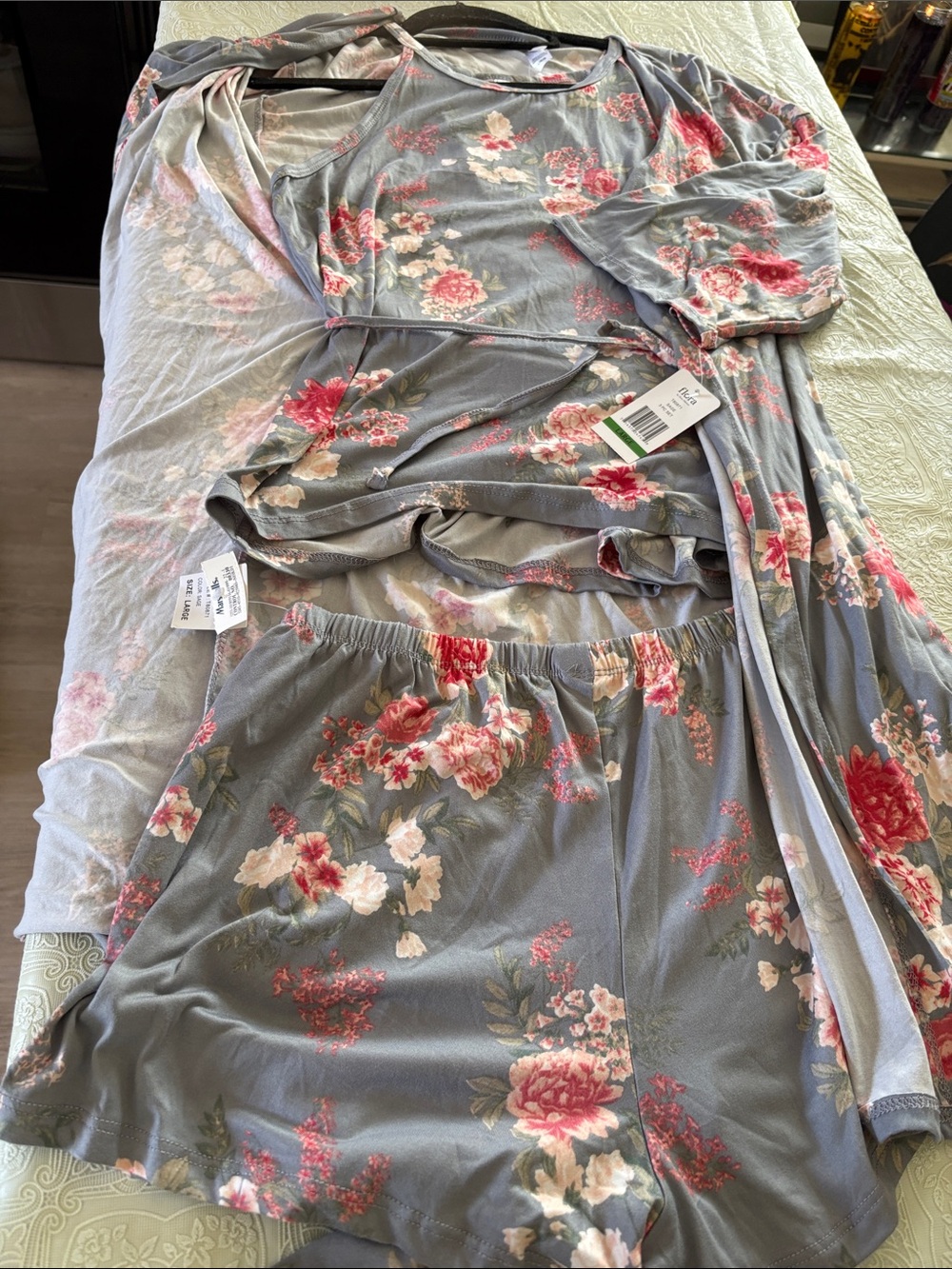 Women's Floral Sleep Set - Grey & Pink Short Pajama Set